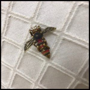 Vintage Realistic Insect Bee 1" Scatter Pin